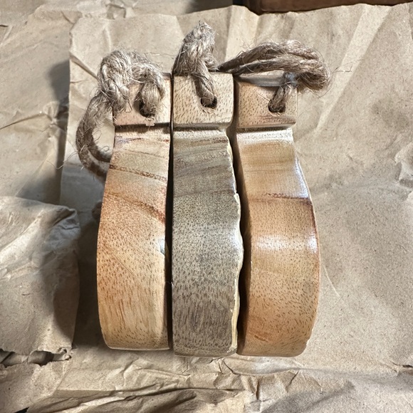 New Set of 3 mango wood ornaments, Sam + Ollie modern farmhouse, Christmas, gift - Picture 5 of 14